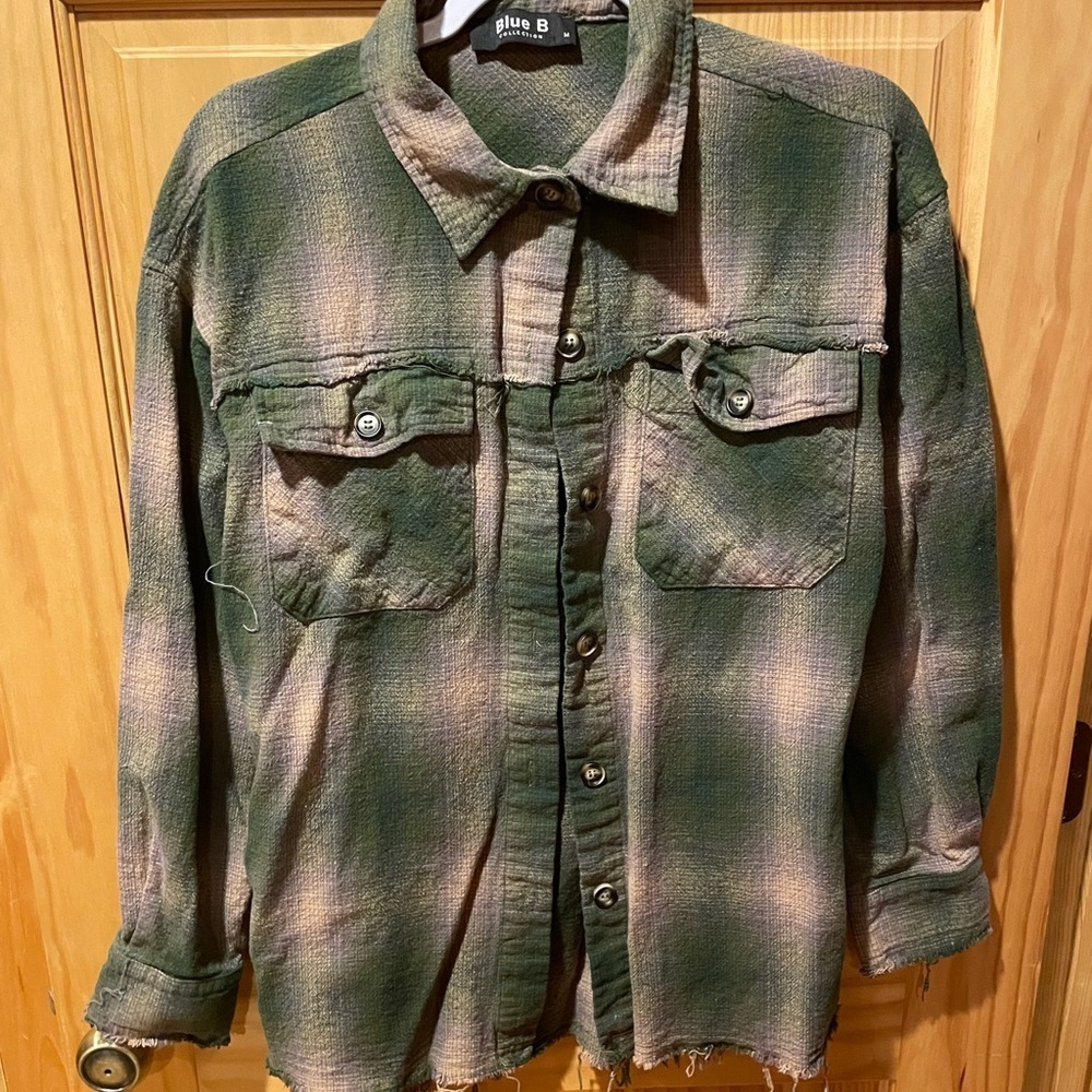 Blue B women’s shirt size M green/tan long sleeve